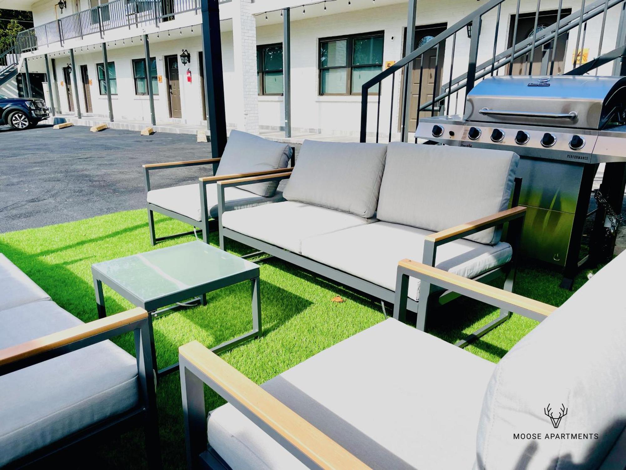 The Moose #6 - Modern Luxe Studio With Free Parking & King Bed Memphis Extérieur photo